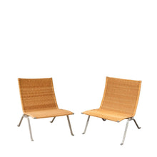Laden Sie das Bild in den Galerie-Viewer, Set 2 PK22 Lounge Chairs