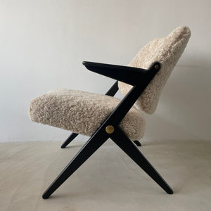 Triva Easy Chair