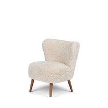 Laden Sie das Bild in den Galerie-Viewer, Danish Lounge Chair