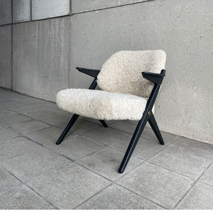 Triva Easy Chair
