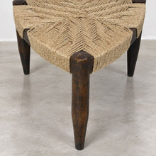 Load image into Gallery viewer, Woven Triangular Stool
