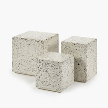 Afbeelding in Gallery-weergave laden, Terrazzo Side Table