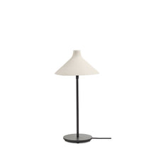 Laden Sie das Bild in den Galerie-Viewer, White Seam Table Lamp