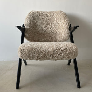 Triva Easy Chair