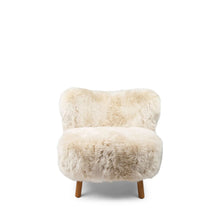 Laden Sie das Bild in den Galerie-Viewer, Ethan Sheepskin Lounge Chair