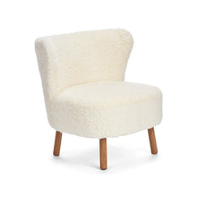 Laden Sie das Bild in den Galerie-Viewer, Sheepskin Lounge Chair with Short Hair Wool