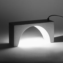 Load image into Gallery viewer, Concrete Table Lamp