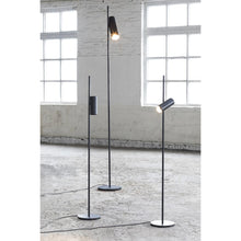 Laden Sie das Bild in den Galerie-Viewer, Steel Floor Lamp