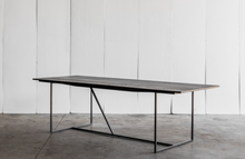 Load image into Gallery viewer, Mesa Nero Oak Table